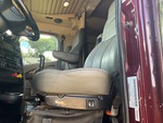 Cab with Seats/armrests