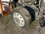 Underbody with Right Steer Tire
