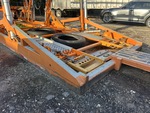 Specialty- Car Carrier with Chasis de apoyo