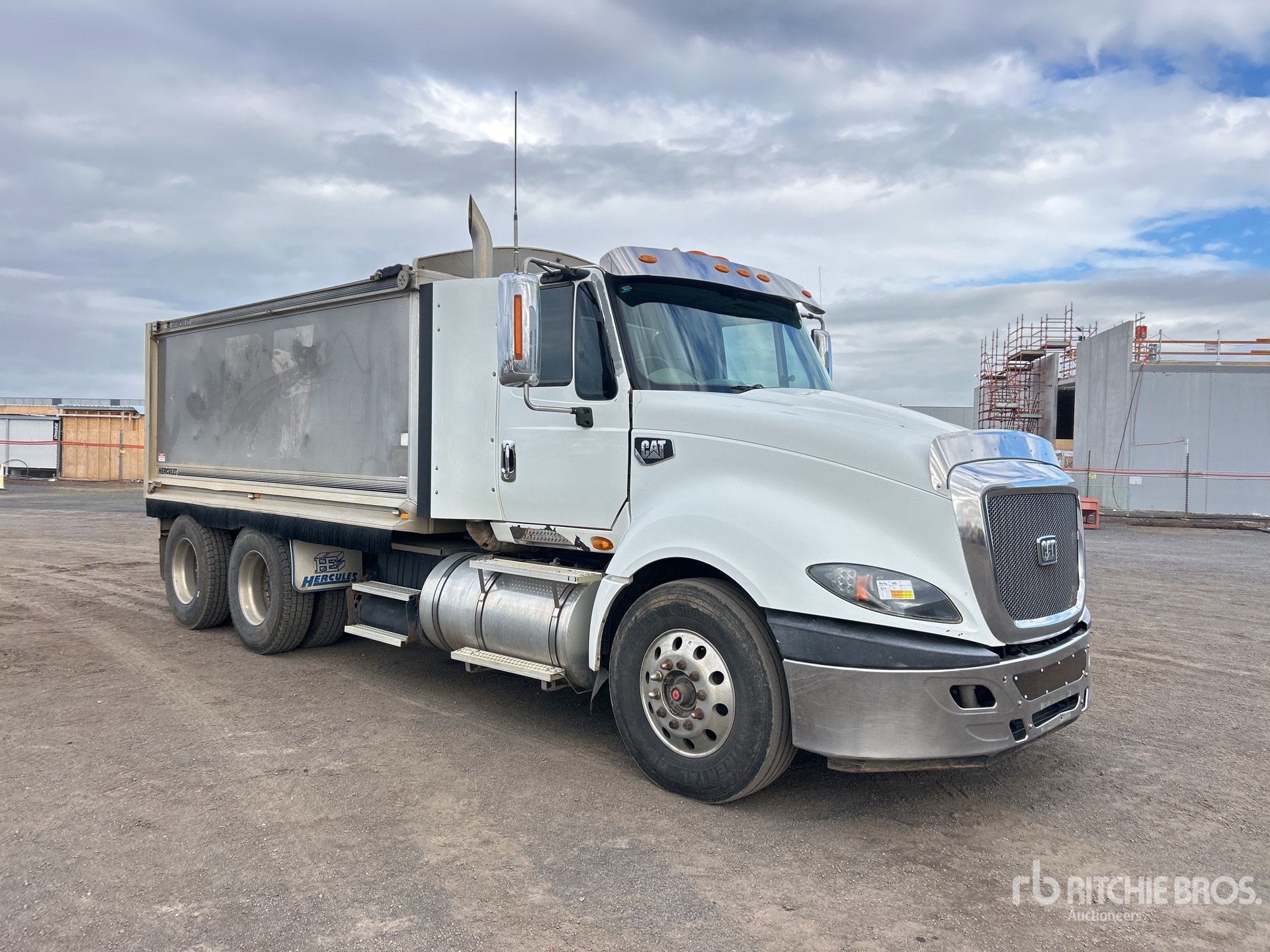 2015 Caterpillar CT630