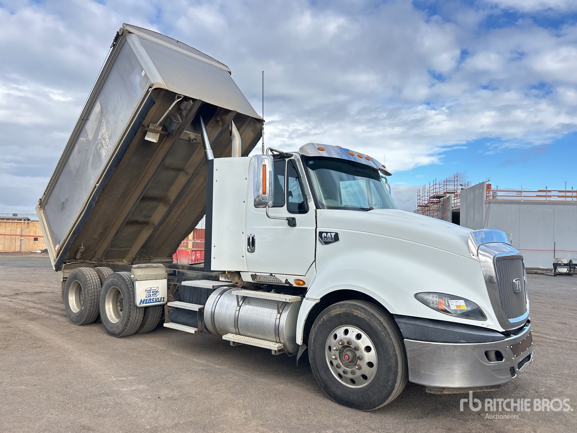 2015 Caterpillar CT630
