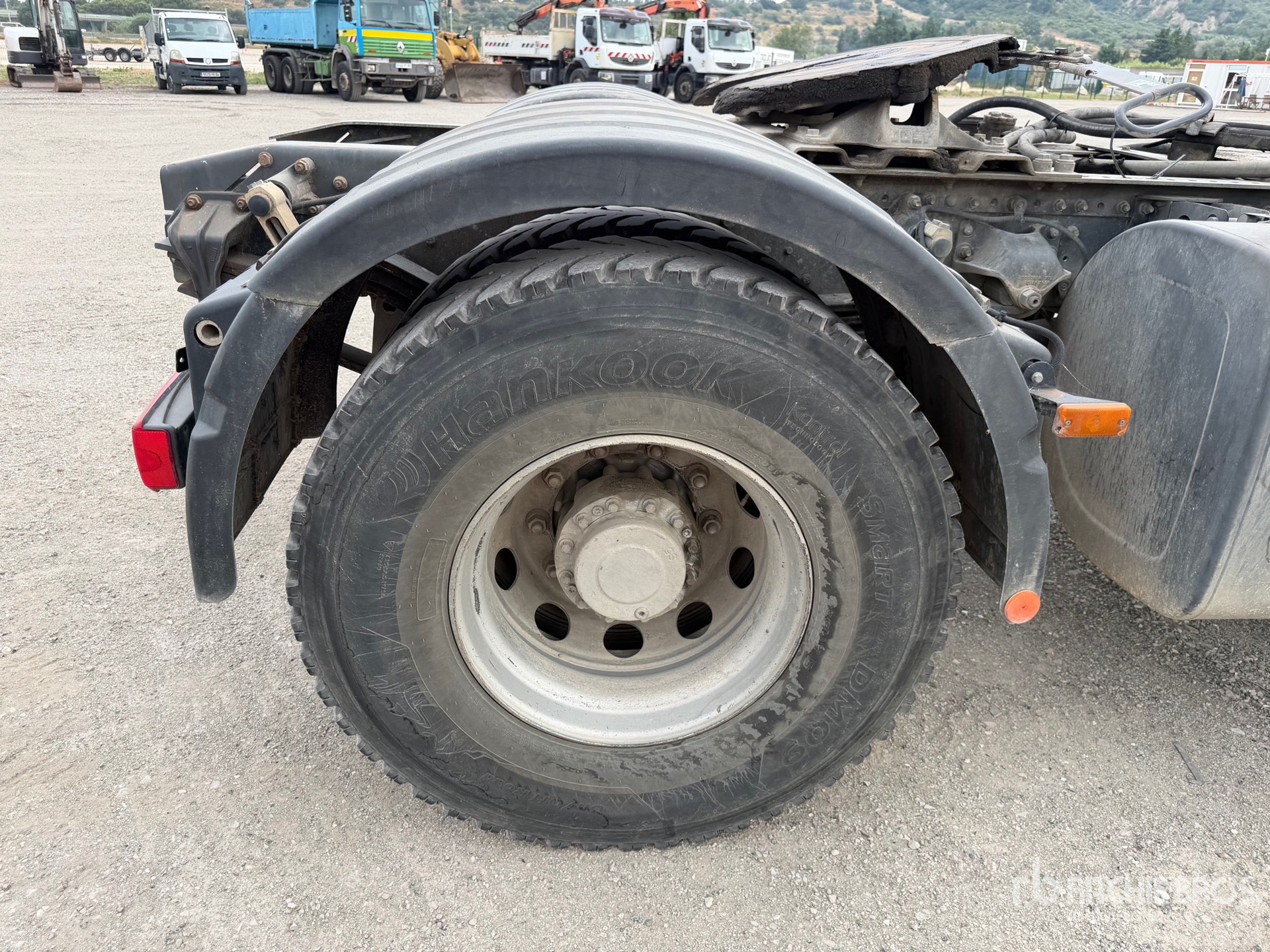 2009 Renault KERAX 500 DXI 1