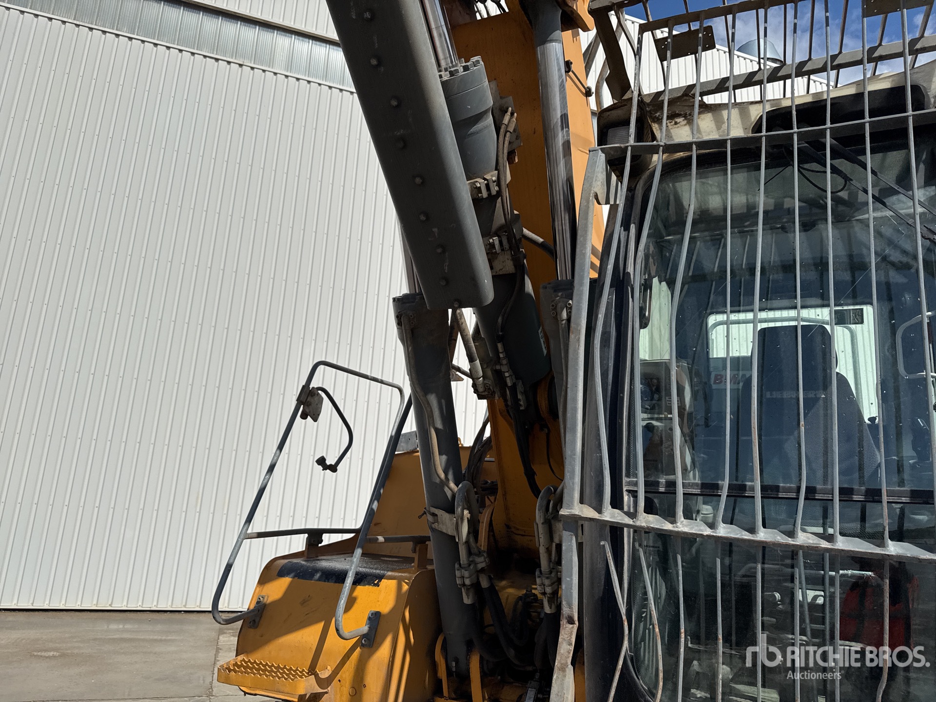 2016 Liebherr R920LC