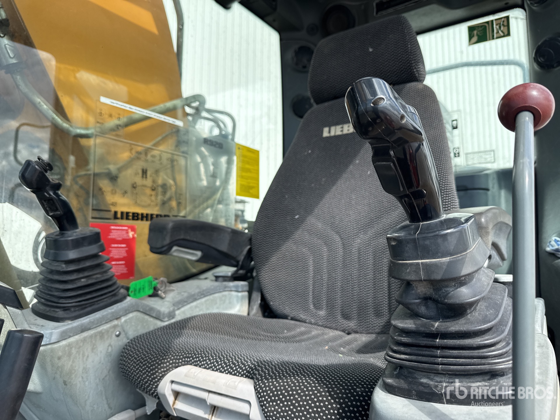 2016 Liebherr R920LC
