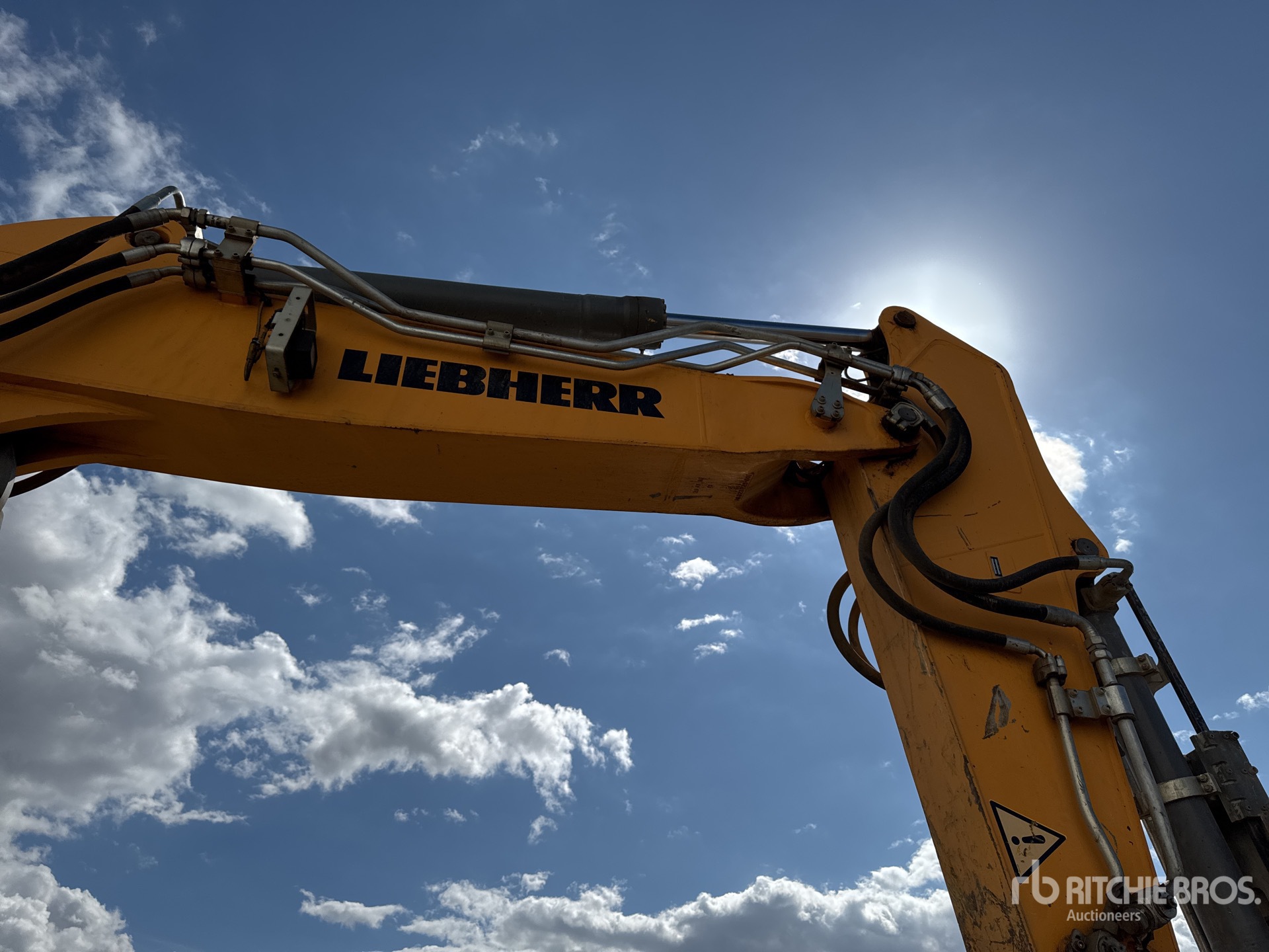 2016 Liebherr R920LC