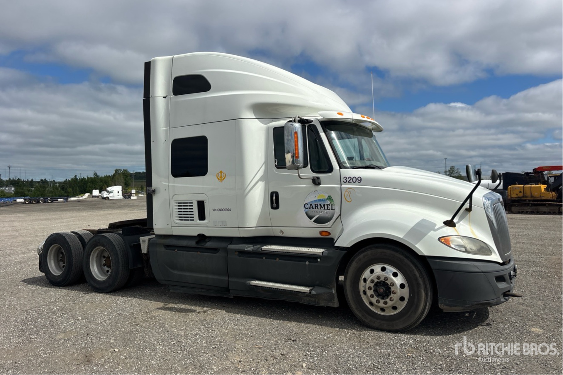2016 International PROSTAR+