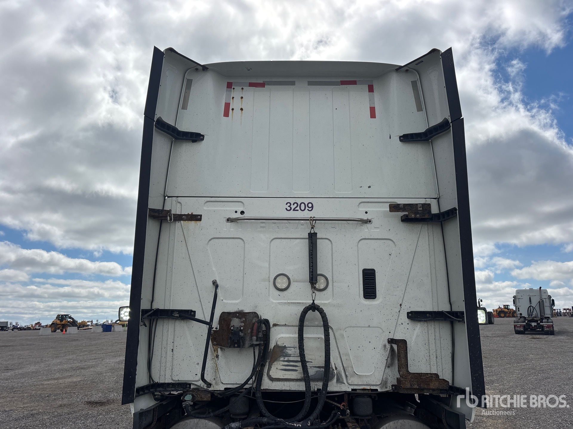 2016 International PROSTAR+