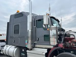 4 Engine with Exhaust System