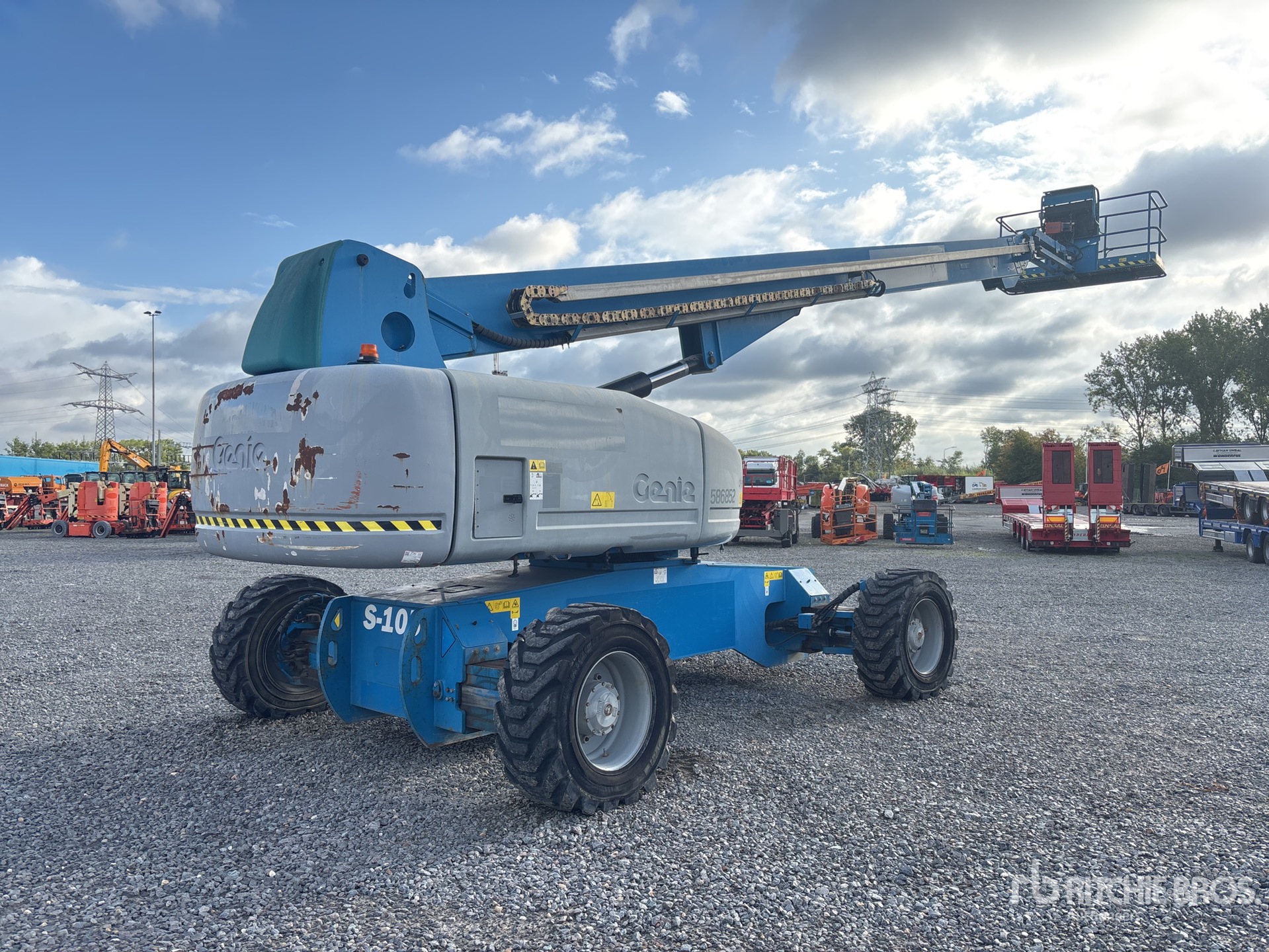 Photo of 2013 Genie S-105
