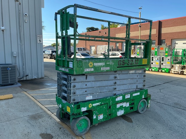 2016 Genie GS-3232 Electric Scissor Lift 2016 Genie GS-3232 Electric Scissor Lift