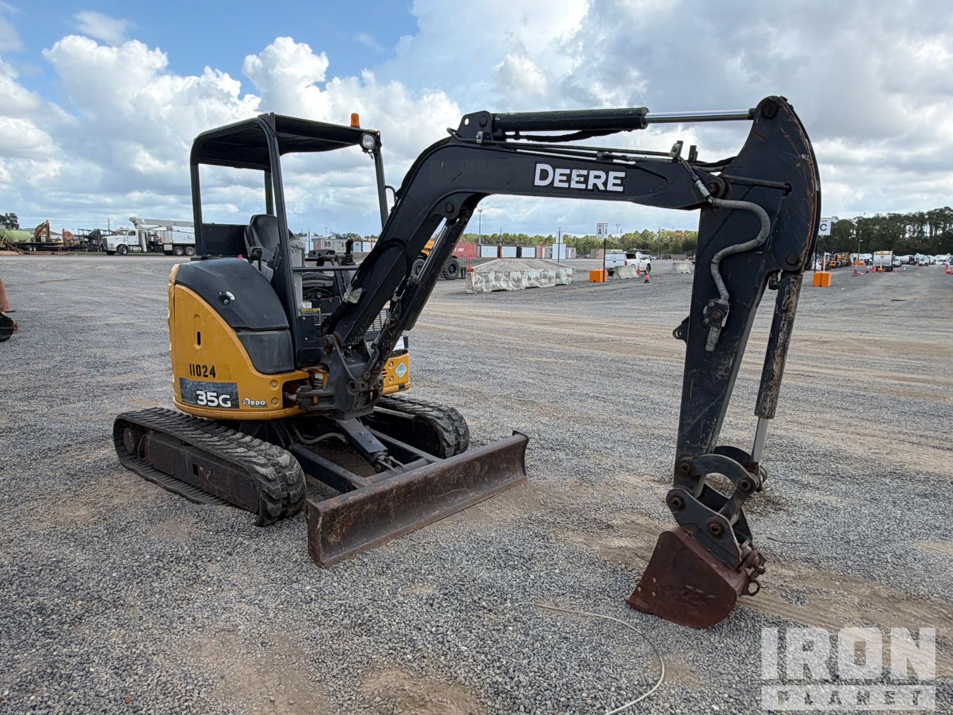 2021 John Deere 35G