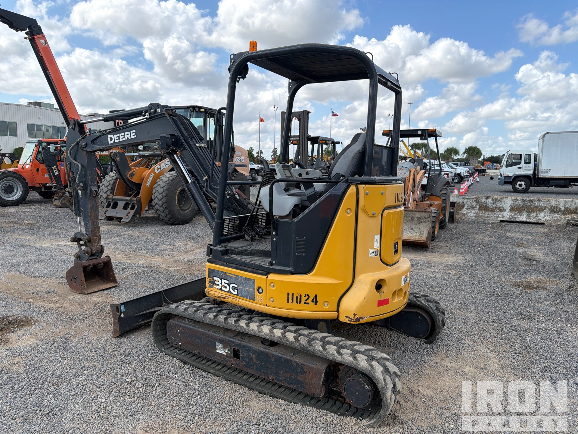 2021 John Deere 35G