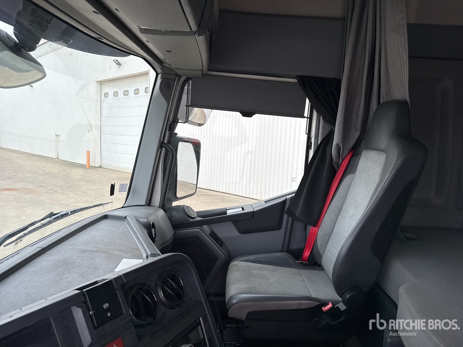 2016 Renault T460