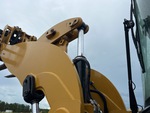 Hydraulics with Bucket Tilt Cylinders