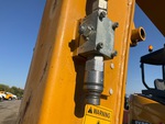 Hydraulics with Auxiliary Hydraulic Plumbing