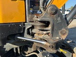 Hydraulics with Ausleger Schwenkzylinder
