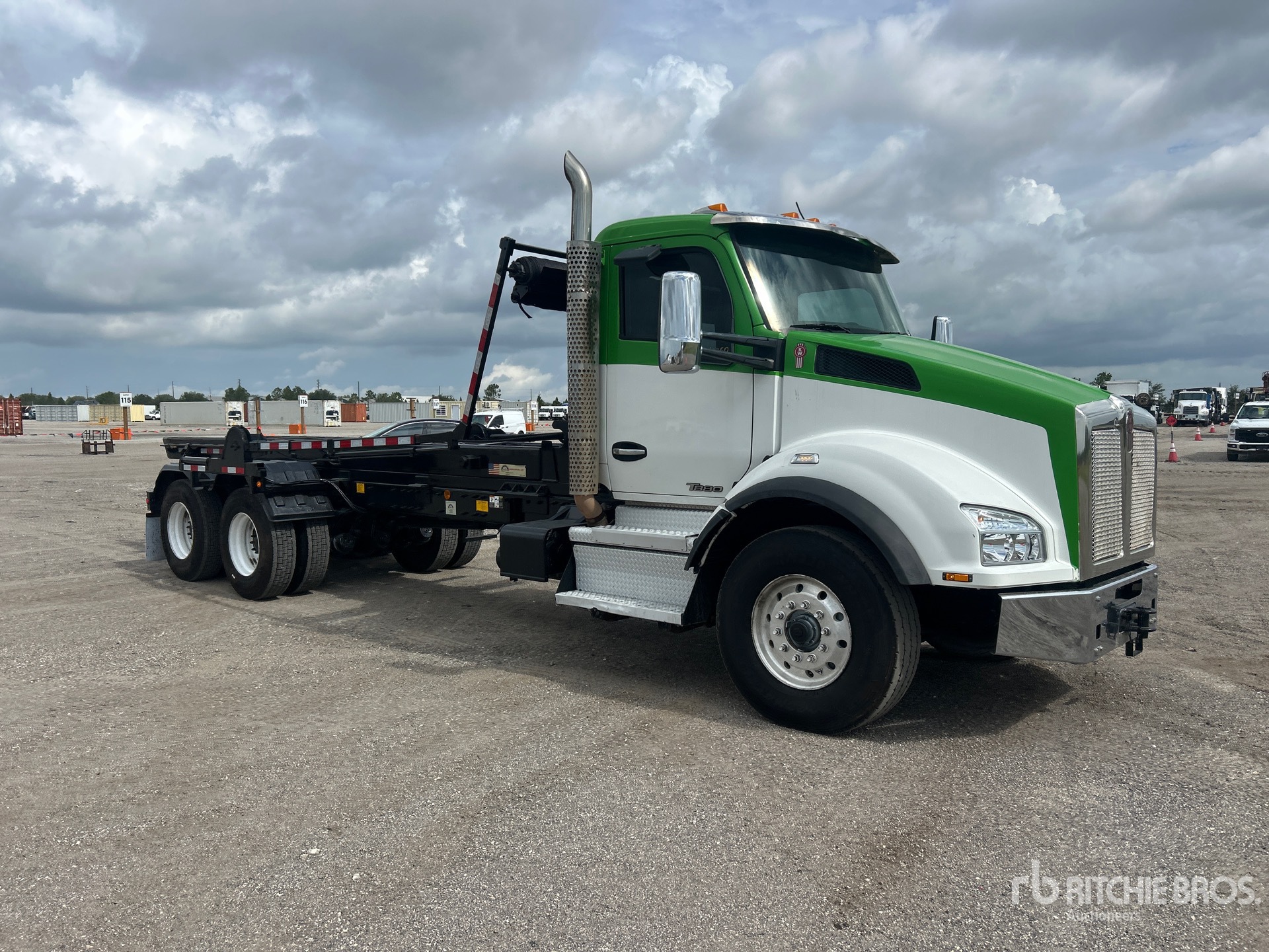 2020 Kenworth T880