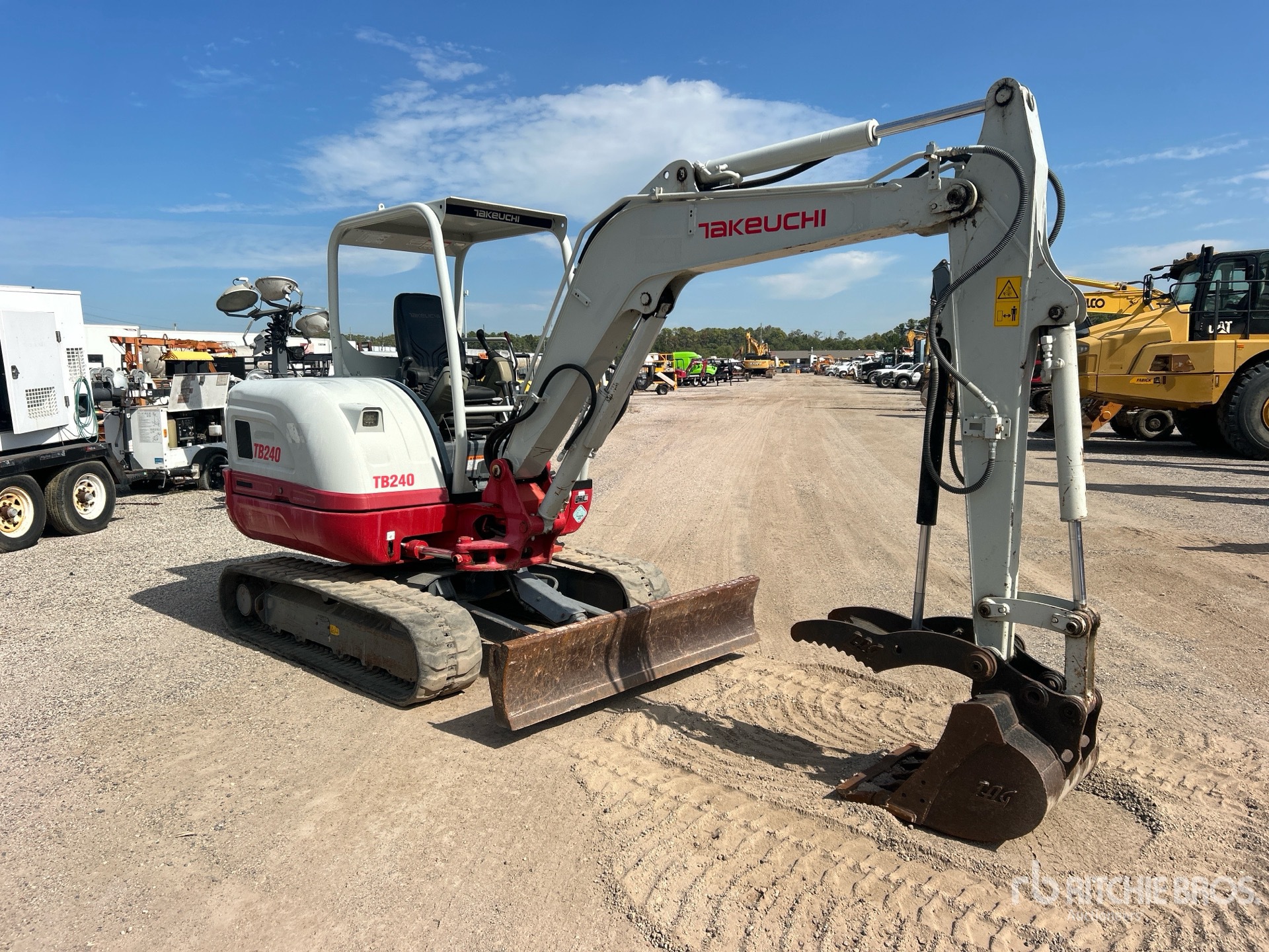 2022 Takeuchi TB240