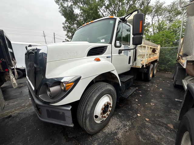 2011 International 7400 6x4 T/A Dump Truck
