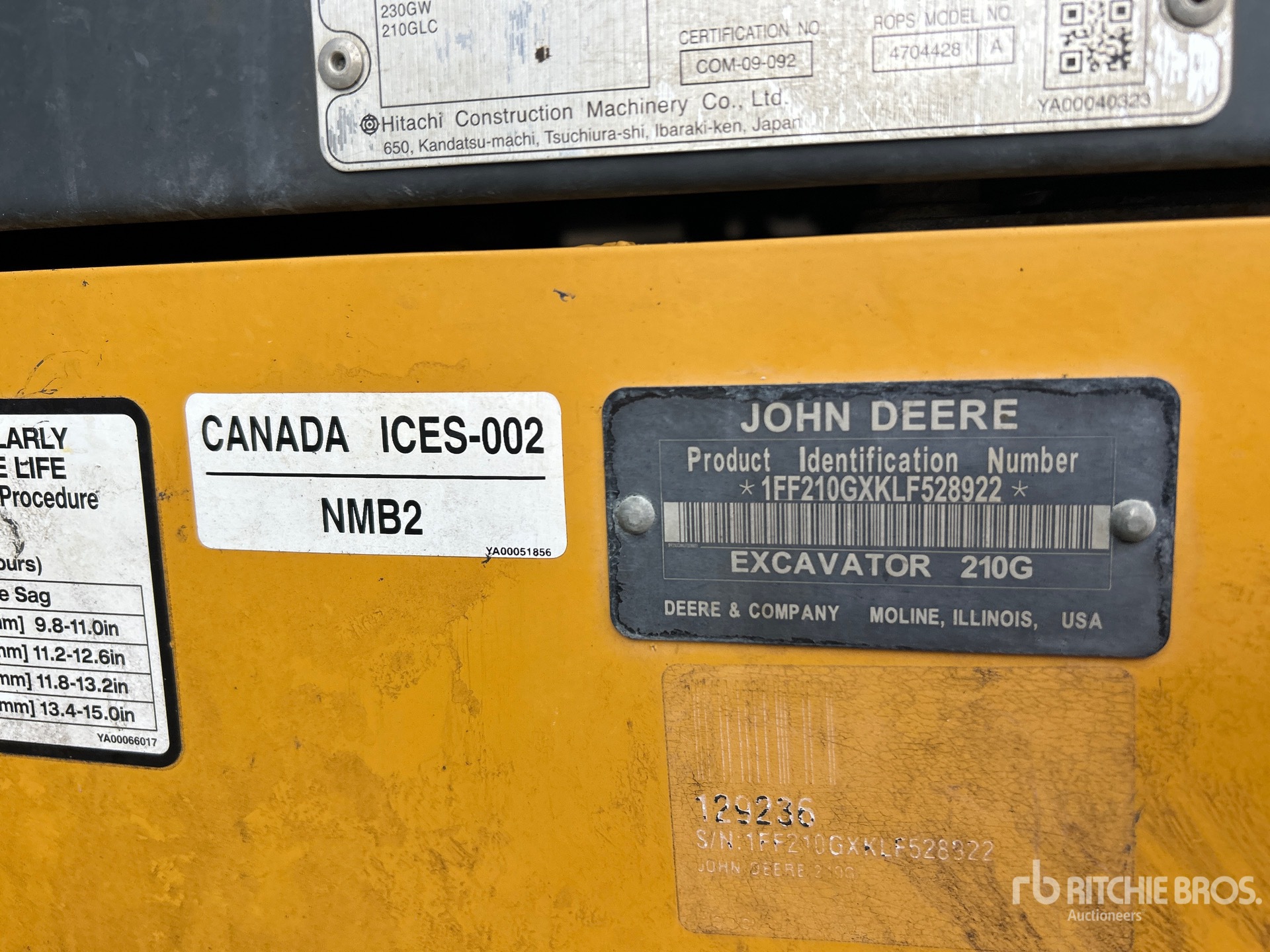 2021 John Deere 210G LC