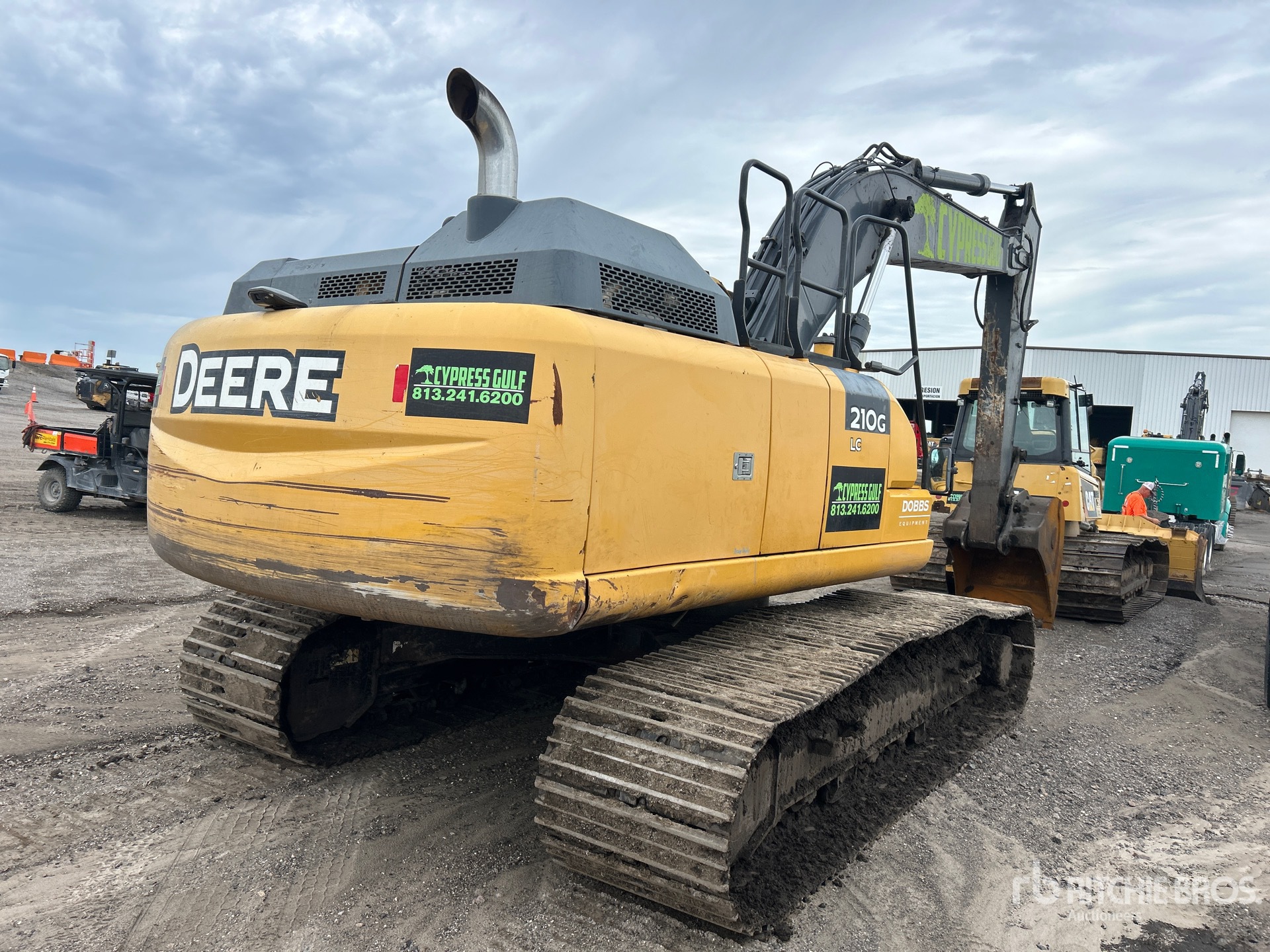 2021 John Deere 210G LC