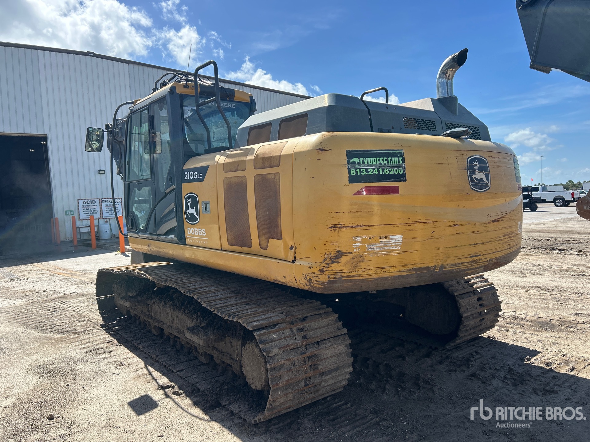 2021 John Deere 210G LC