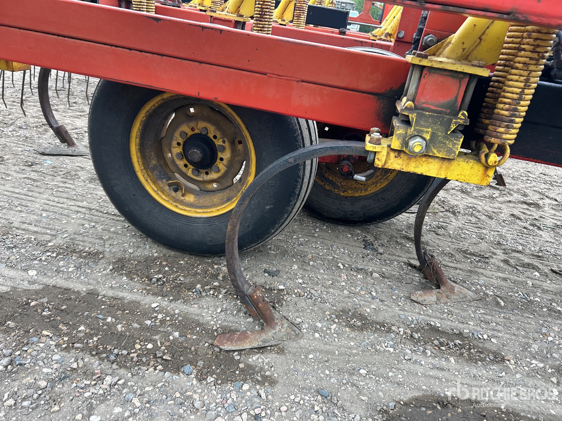 1985 Bourgault FH 528-34