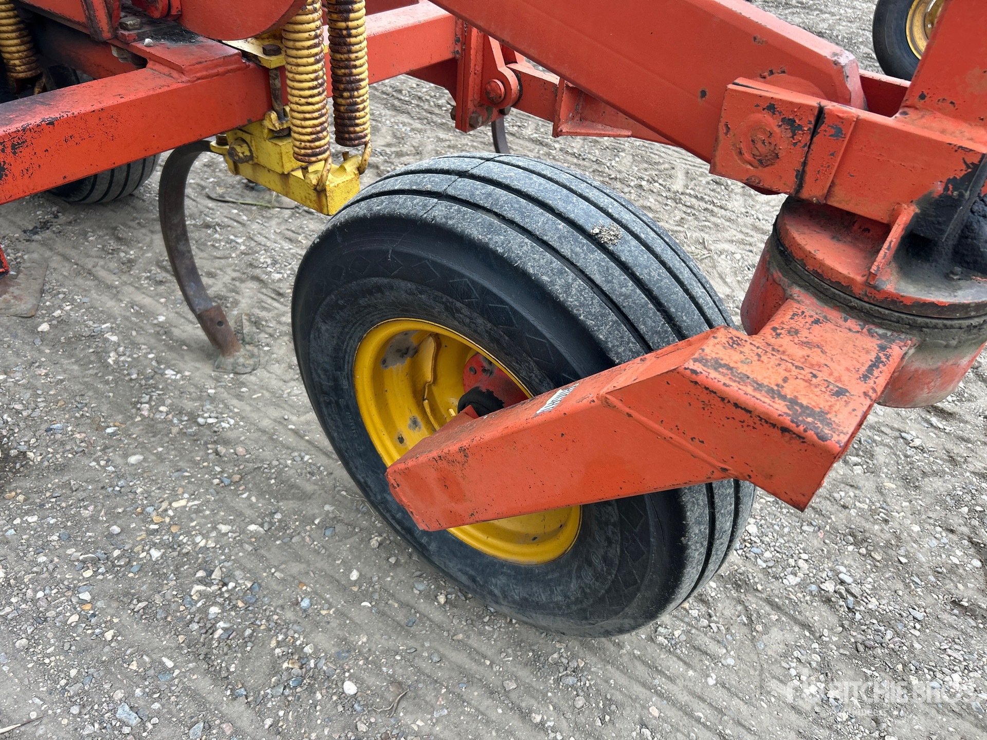 1985 Bourgault FH 528-34