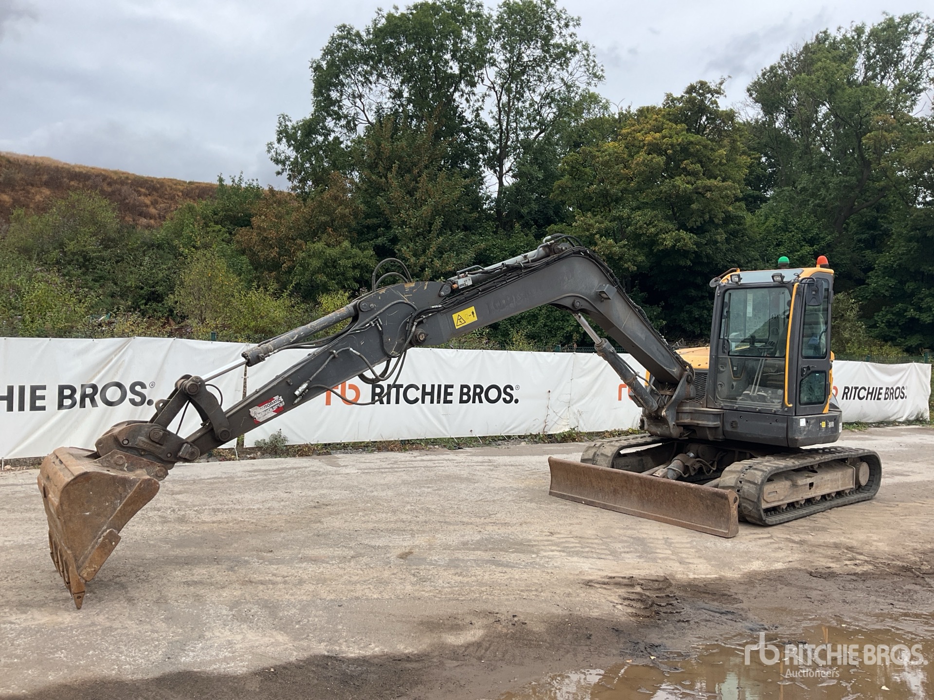 2019 Volvo ECR88D
