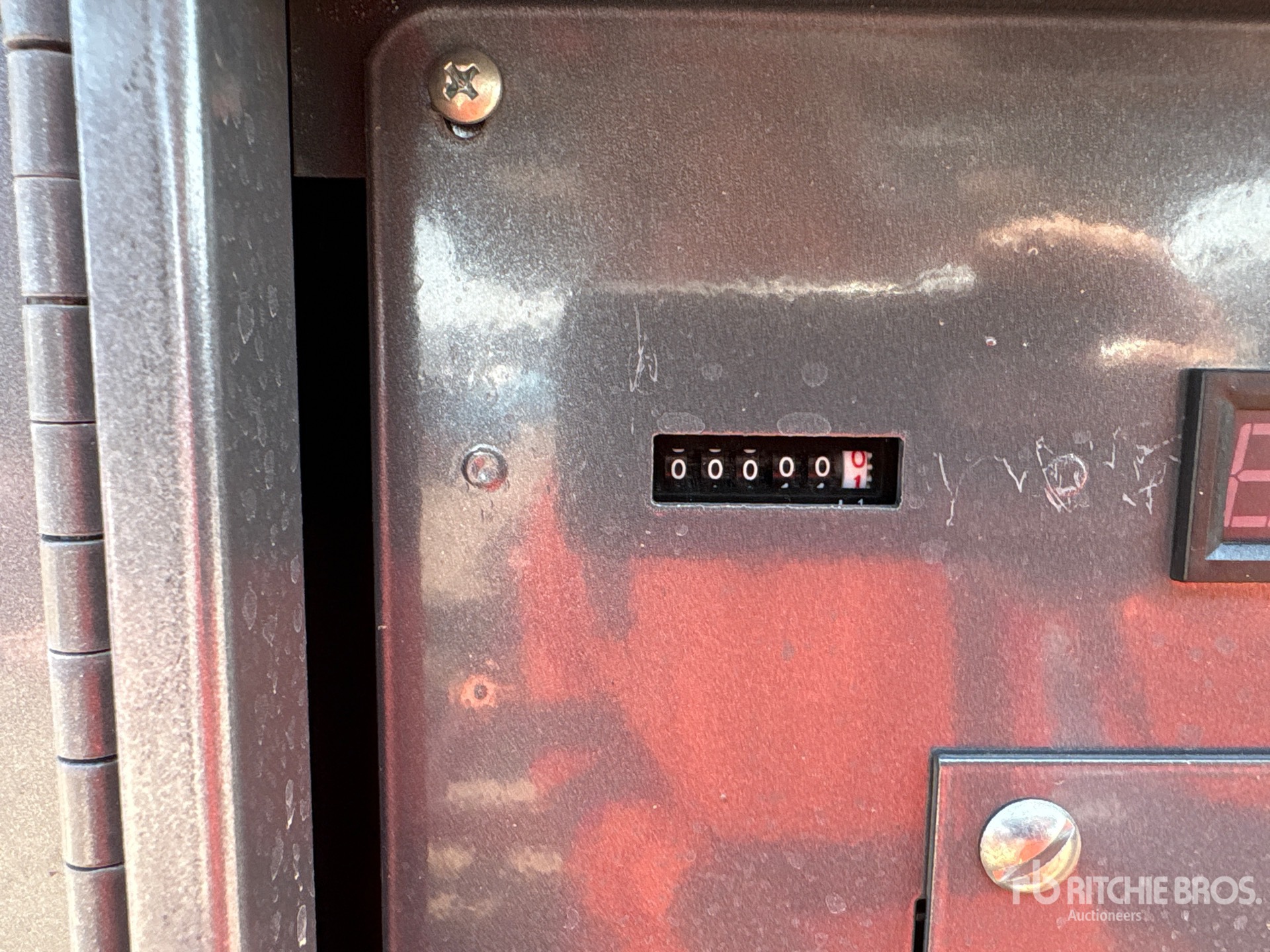 General Appearance with Hour Meter / Odometer