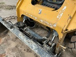 Hydraulics with Bucket Tilt Cylinders
