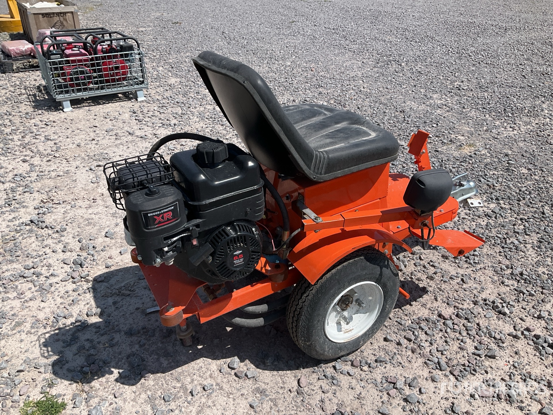 General Appearance with Picture, Right Rear Corner