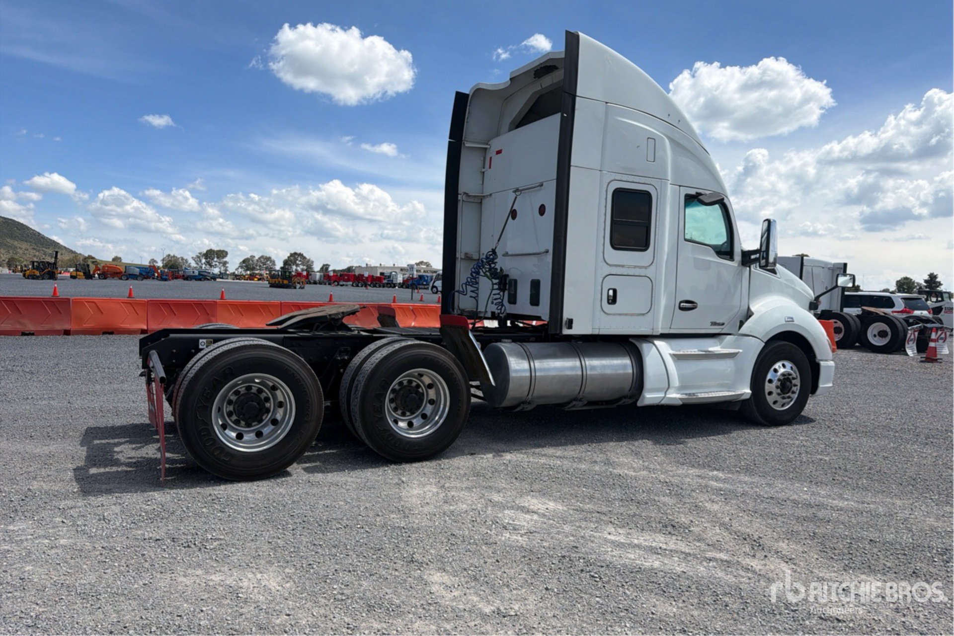 2020 Kenworth T680