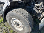 Underbody with Right Steer Tire