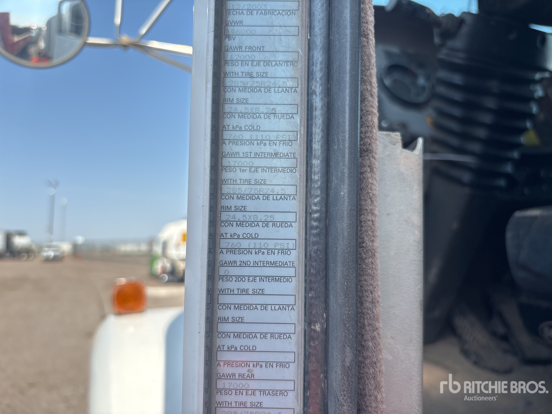2004 Kenworth T800