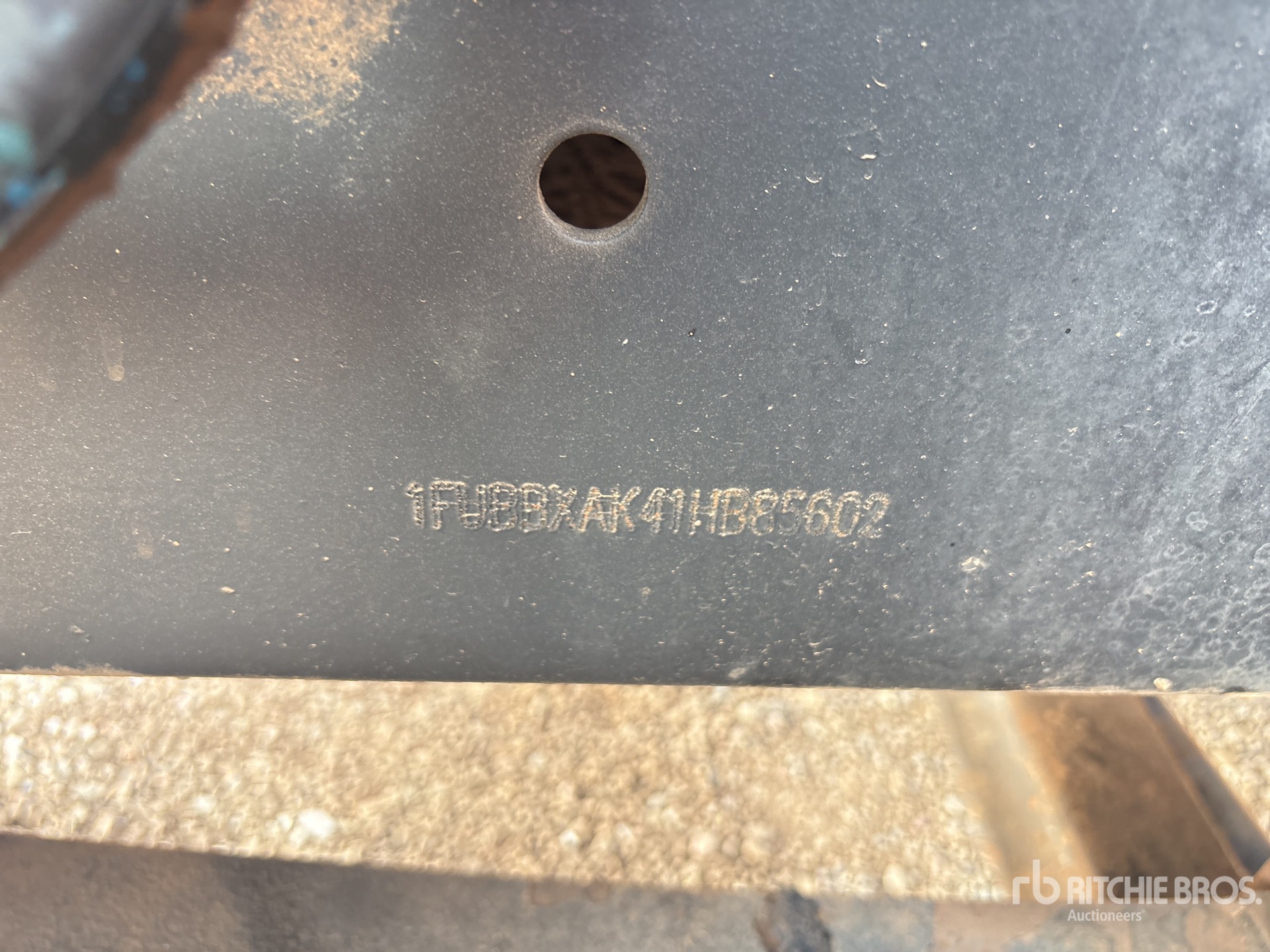 2001 Freightliner FL80