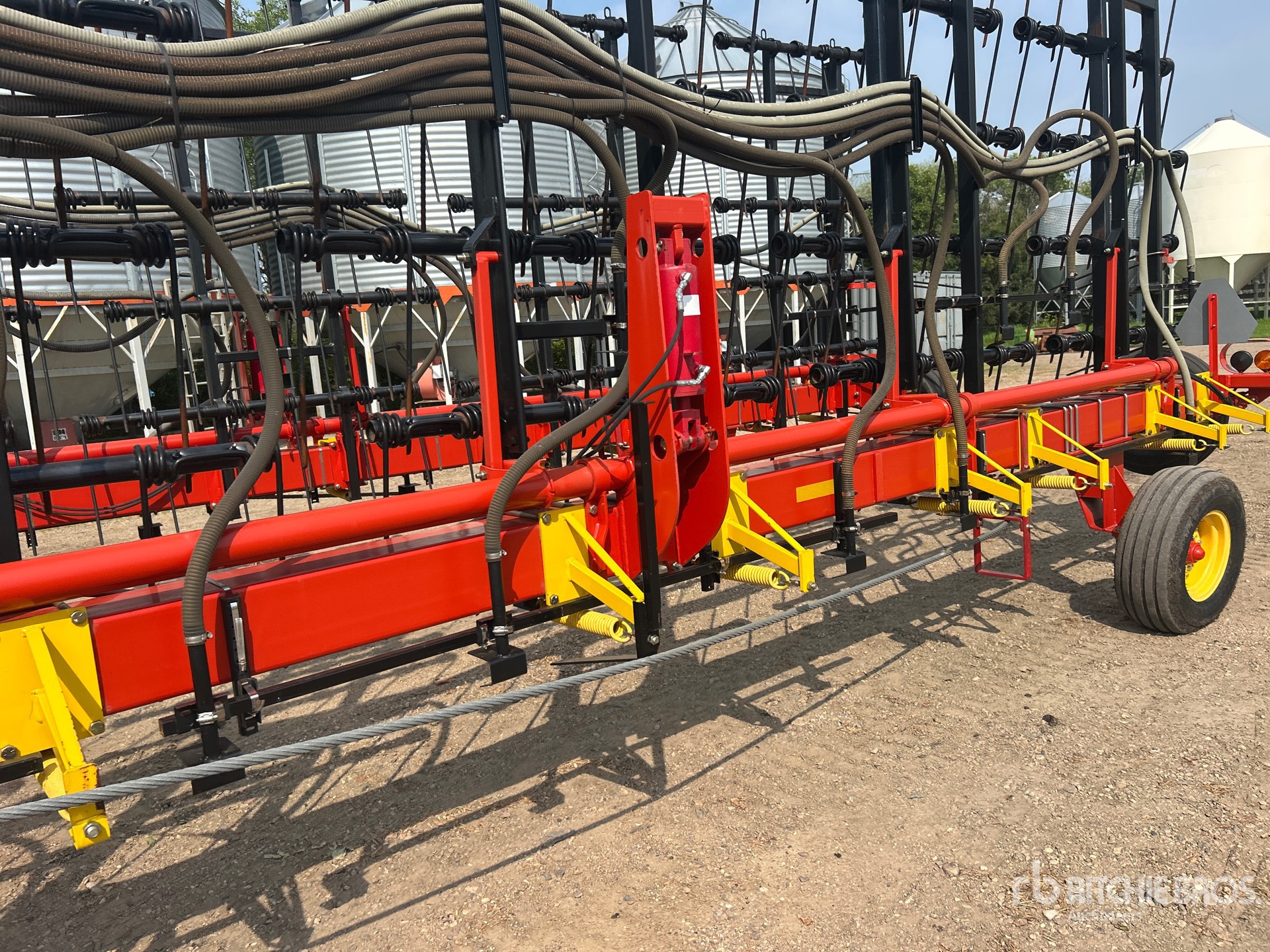 2014 Bourgault 7200