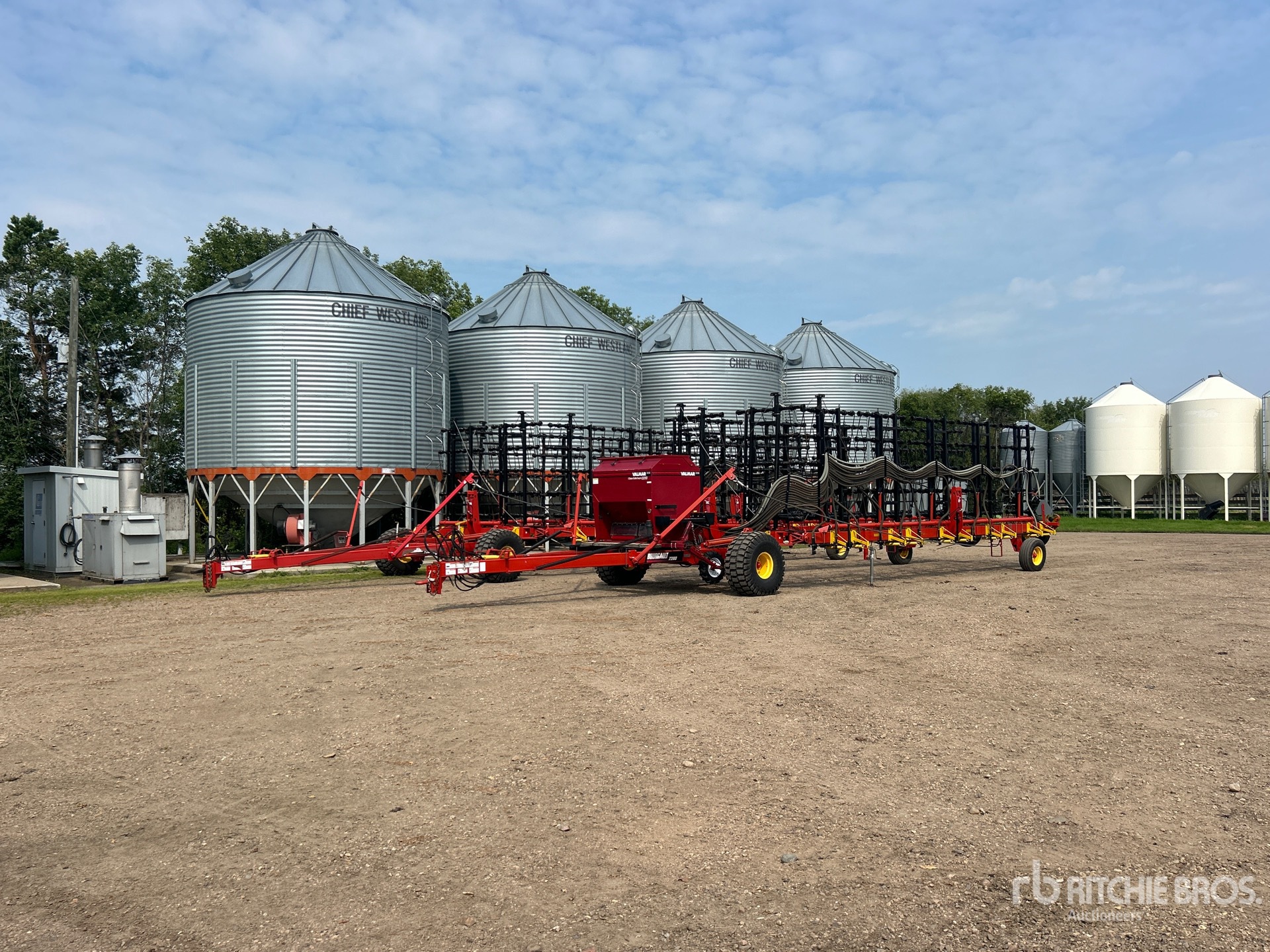 2014 Bourgault 7200