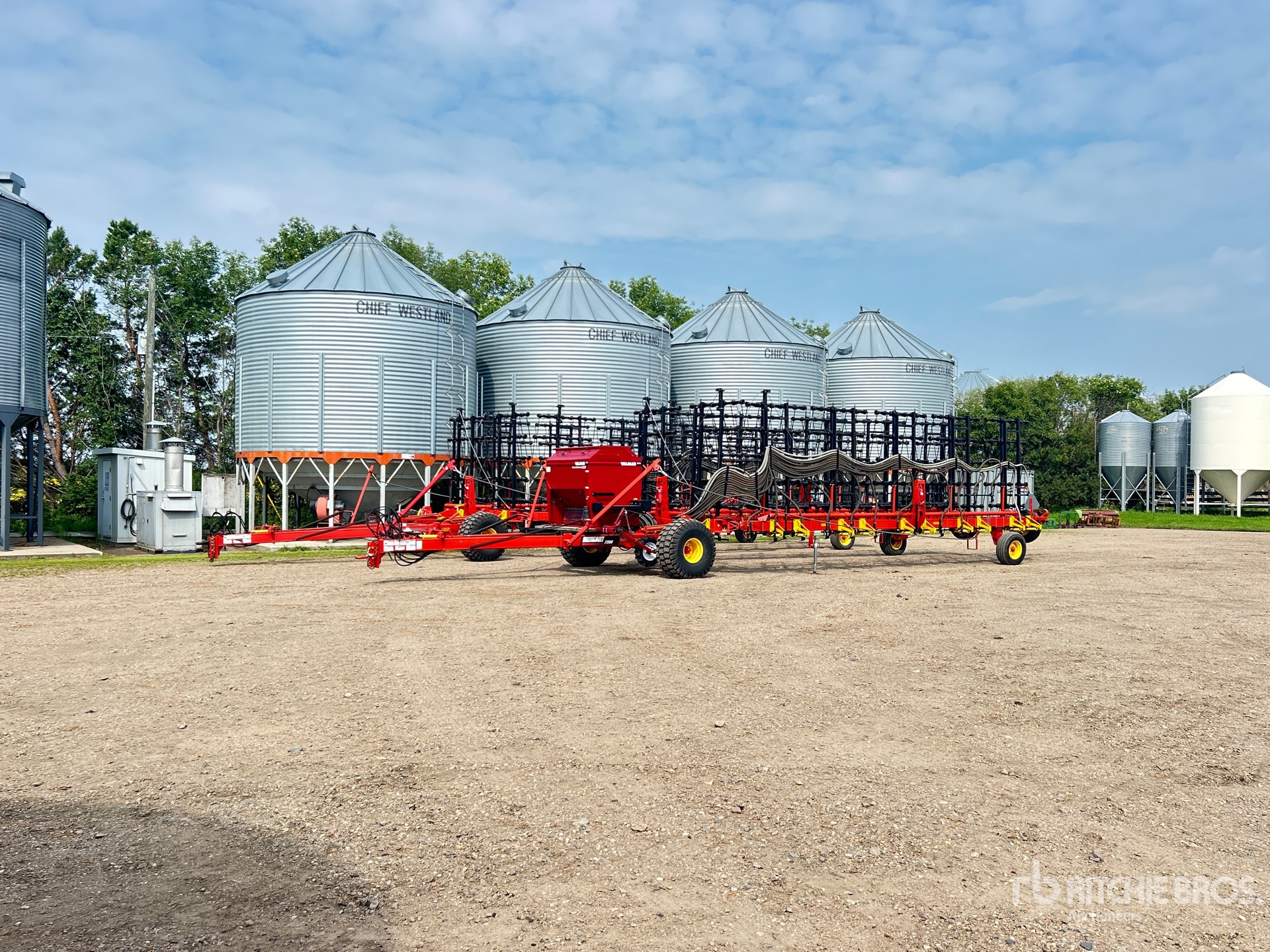 2014 Bourgault 7200
