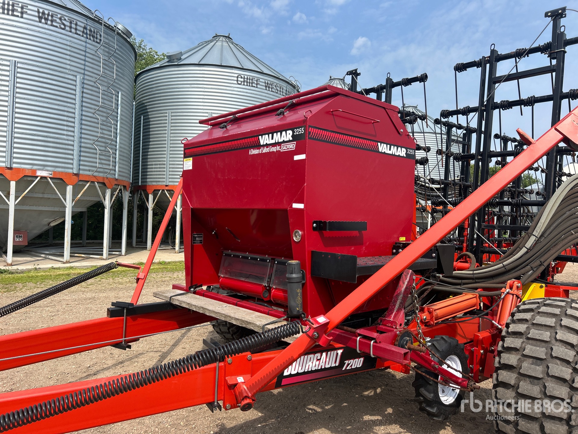 2014 Bourgault 7200
