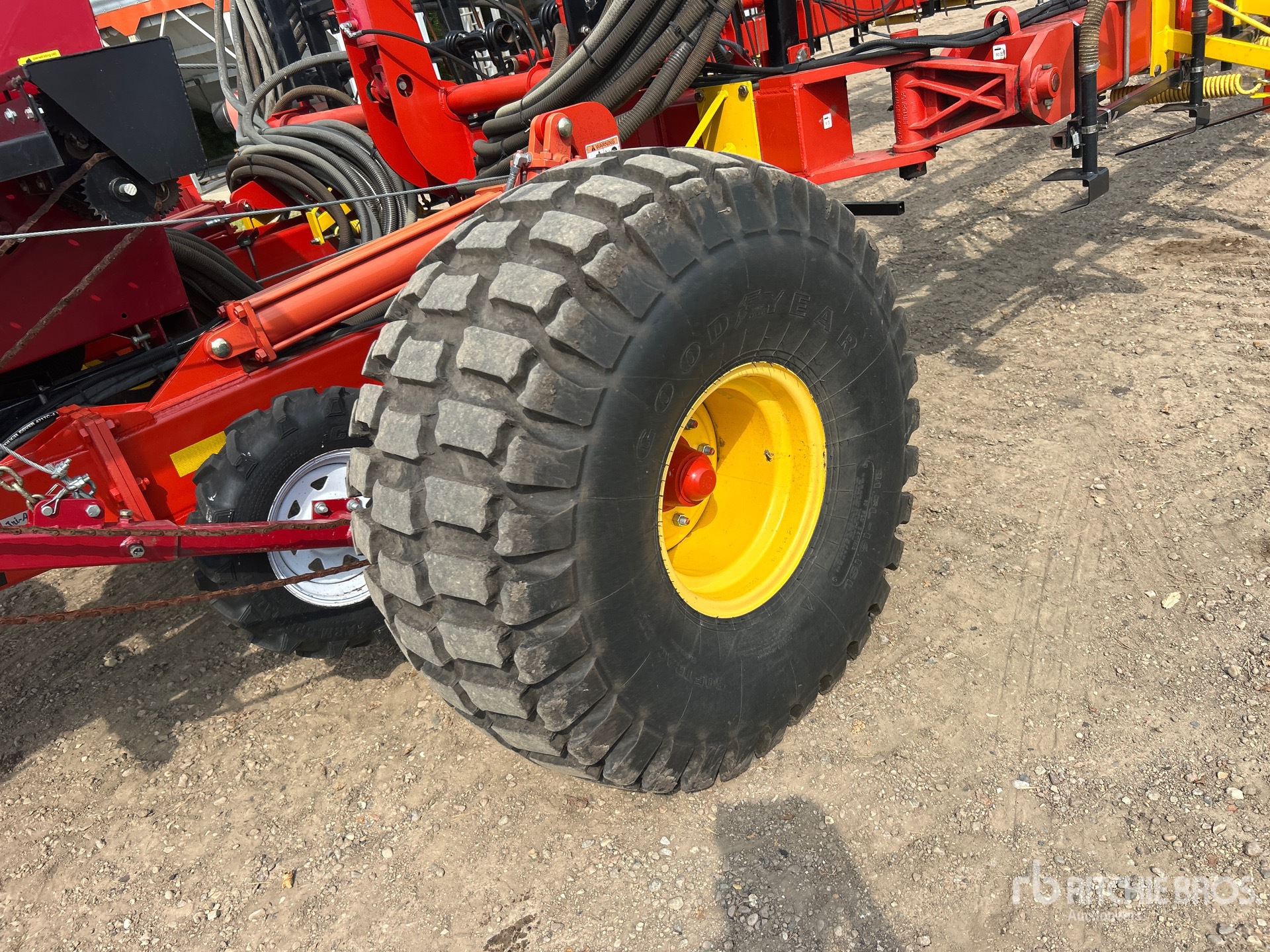 2014 Bourgault 7200