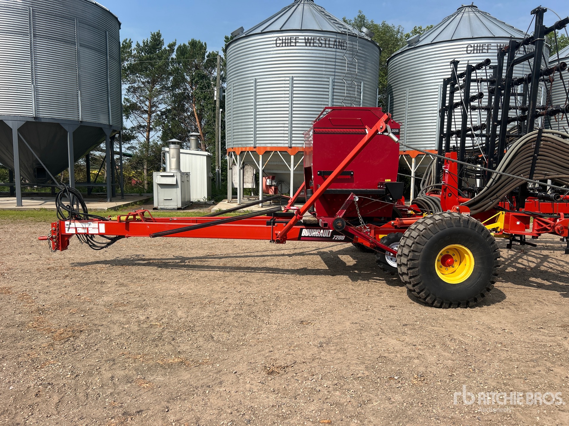 2014 Bourgault 7200