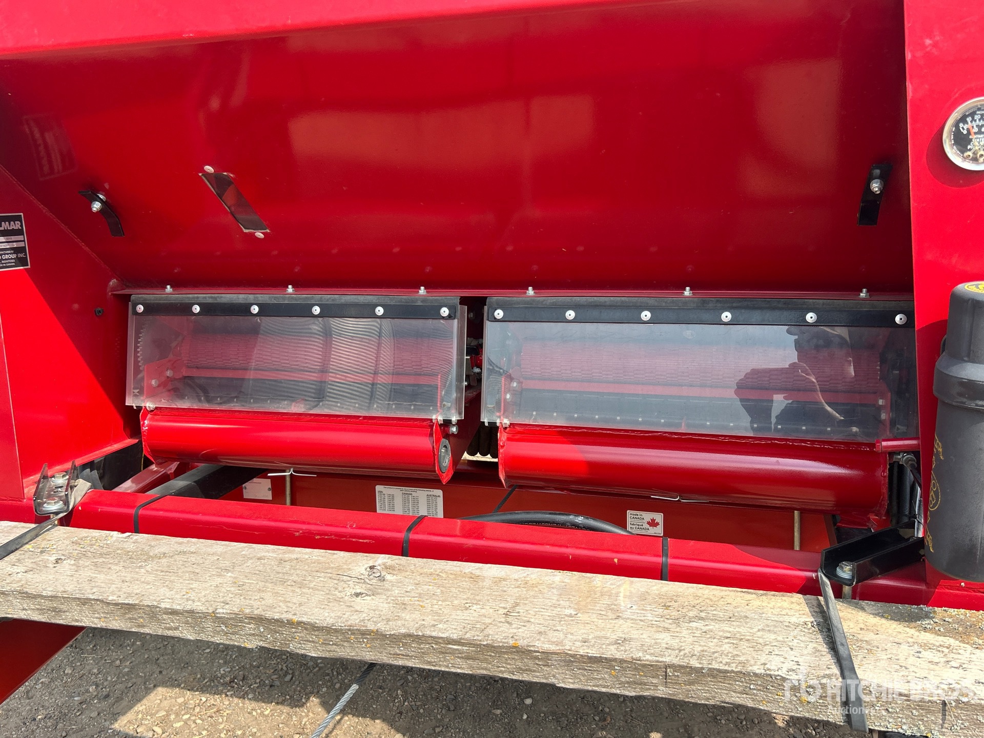 2014 Bourgault 7200