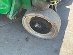 Châssis with Right Front Tire