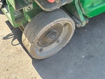 Châssis with Right Rear Tire