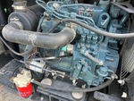 Engine with Pompa wtryskiwacza