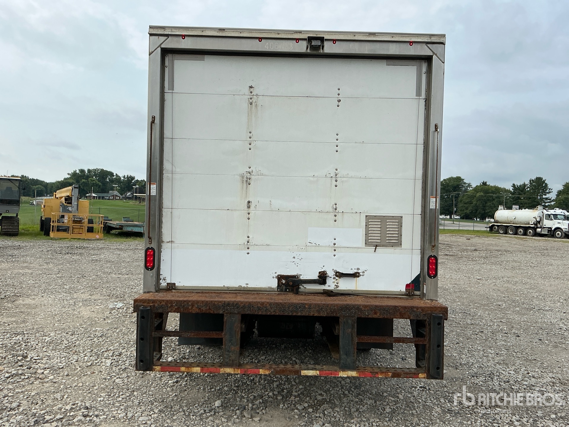 2021 Isuzu NPR