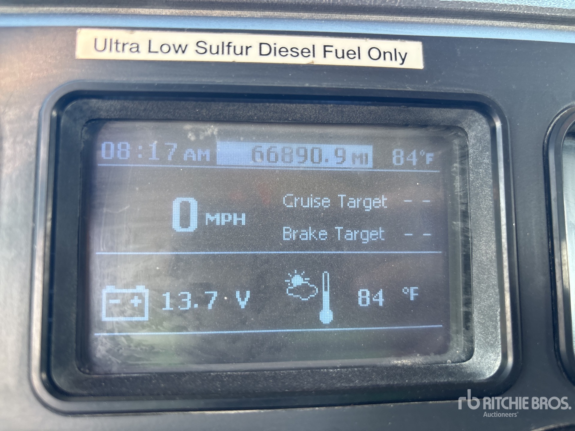 2016 Mack GU813