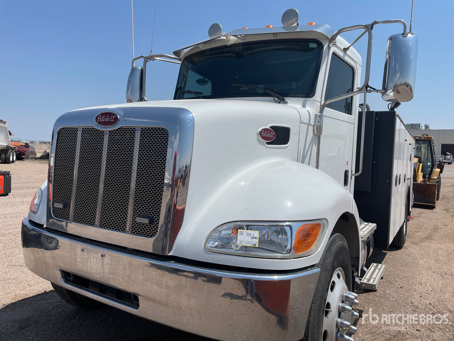 2020 Peterbilt 337