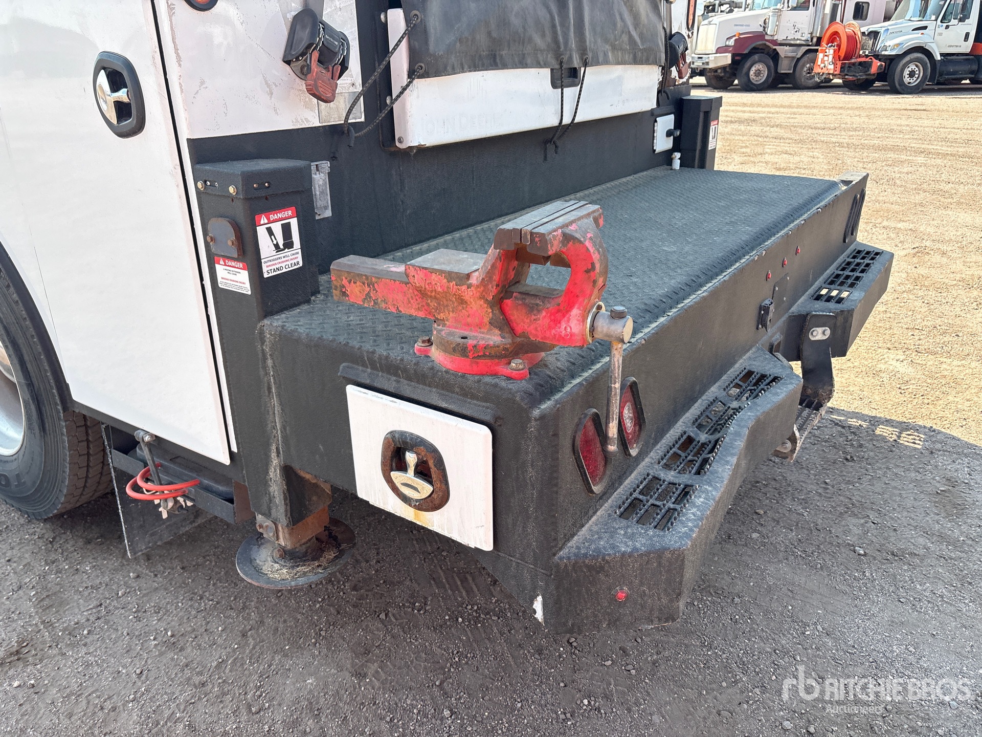 2020 Peterbilt 337
